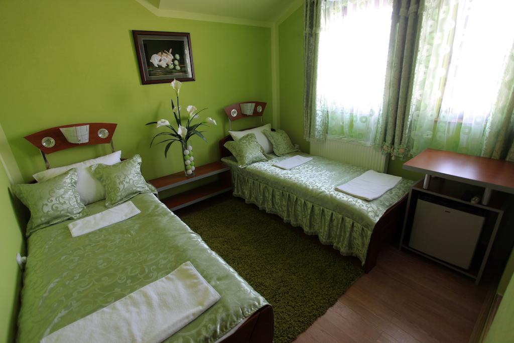 Villa Atina Stara Pazova Habitación foto